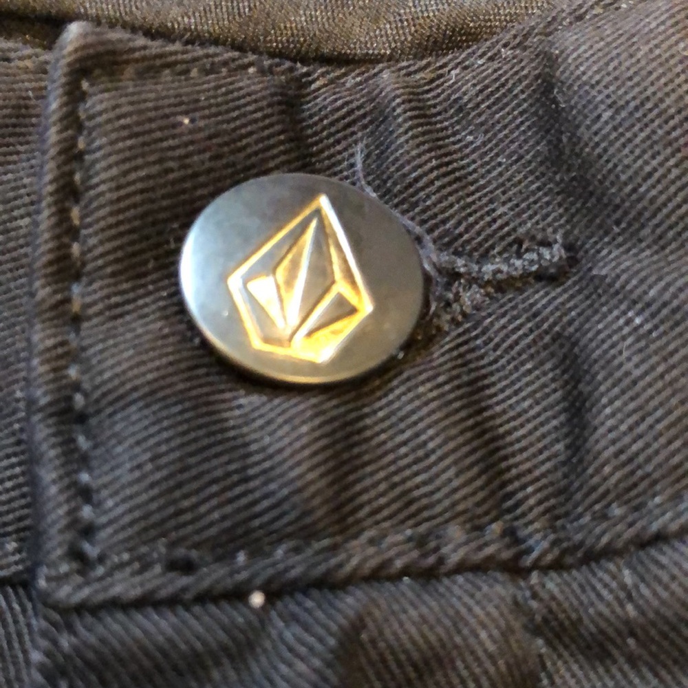 Volcom Black Shorts - Picture 7 of 10
